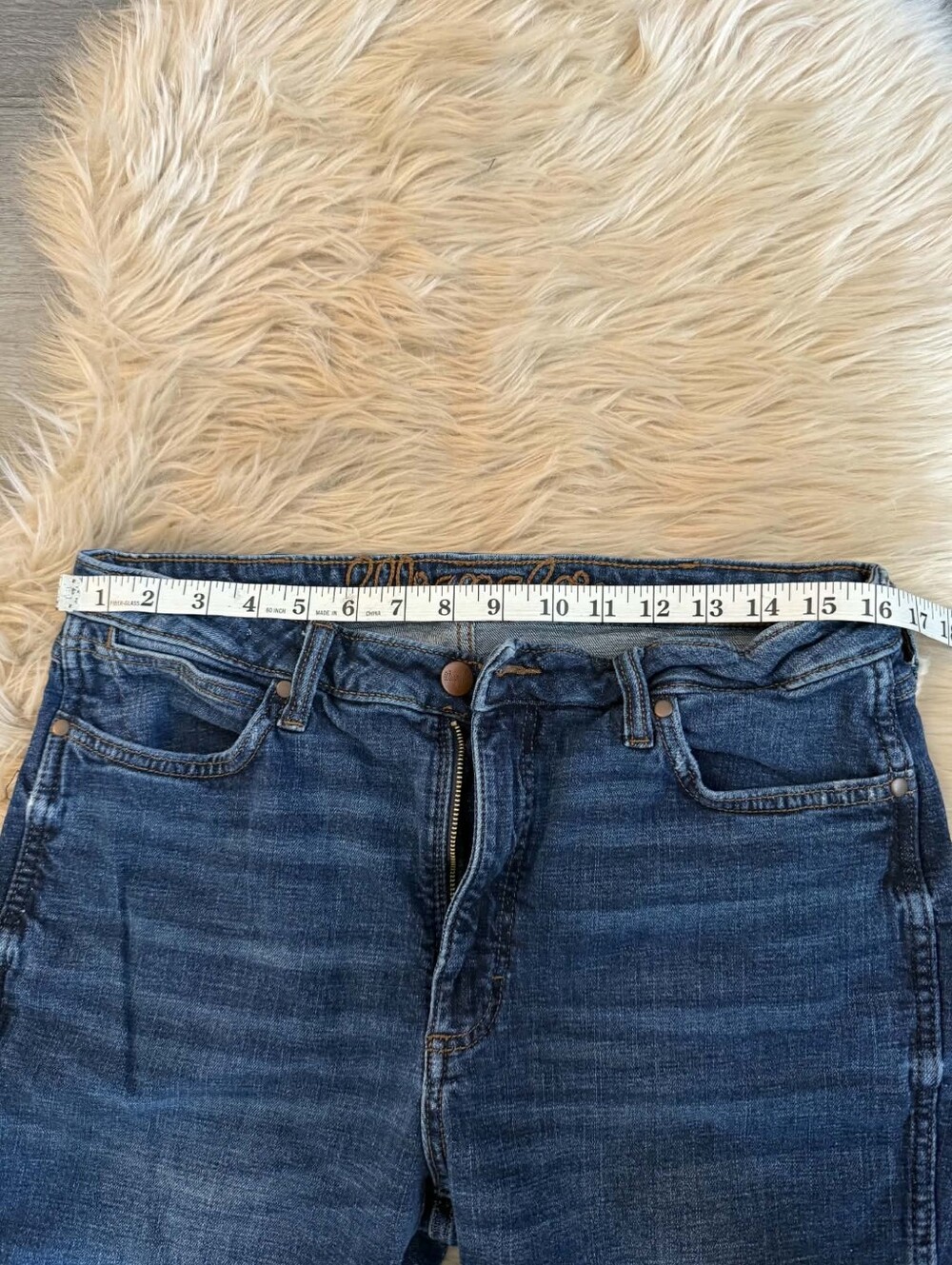 Wrangler High Rise Flare Jeans Medium Wash 32" X 34" - Picture 5 of 9